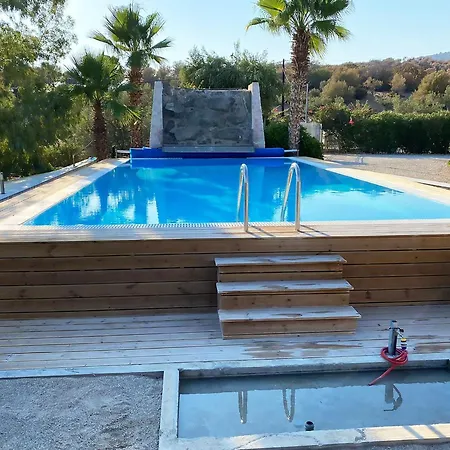 In Ermioni Mit Garten- Gemeinschaftlichem Pool Und Terrasse By Interhome *