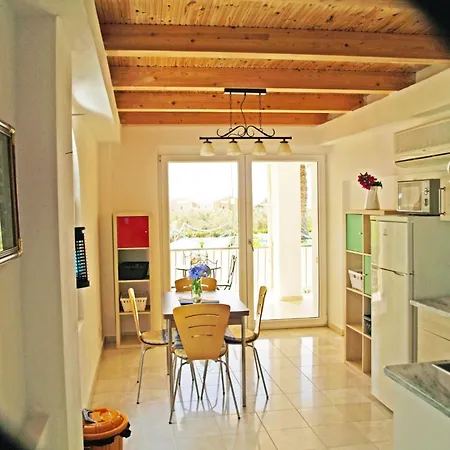 In Ermioni Mit Garten- Gemeinschaftlichem Pool Und Terrasse By Interhome *