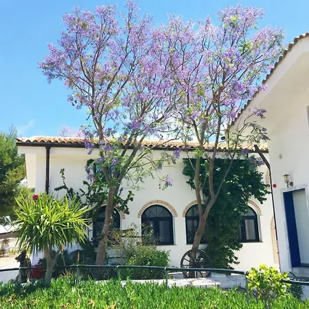 In Ermioni Mit Garten- Gemeinschaftlichem Pool Und Terrasse By Interhome Feriehus