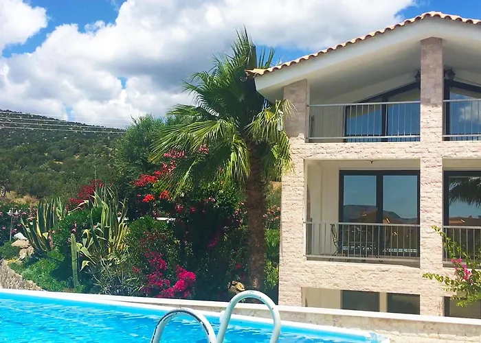 In Ermioni Mit Garten- Gemeinschaftlichem Pool Und Terrasse By Interhome Feriehus Thermisía